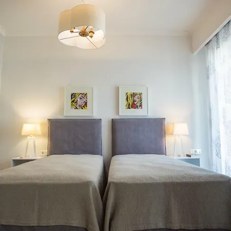 Elegant 2 Bedroom Under Acropolis *