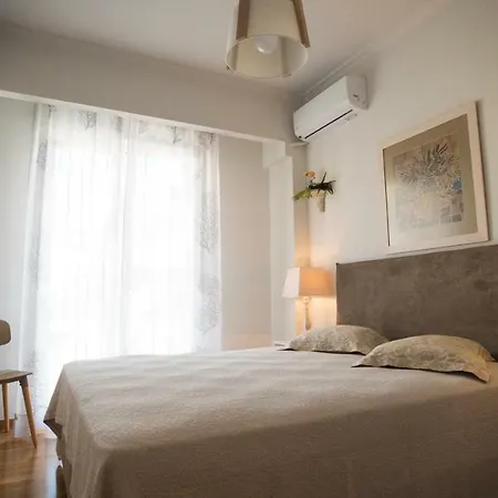 Elegant 2 Bedroom Under Acropolis Apartment Athens